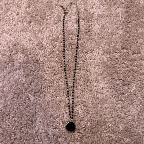 Beautiful black and gold druzy necklace - Picture 3 of 4
